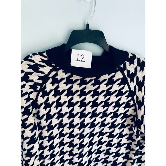 Worth New York 100% Wool Sweater Small Black and White - Picture 11 of 11